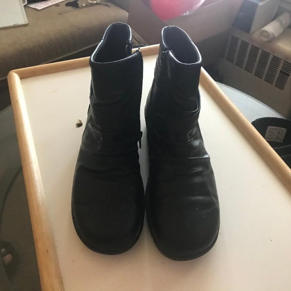 Pair of boots.
